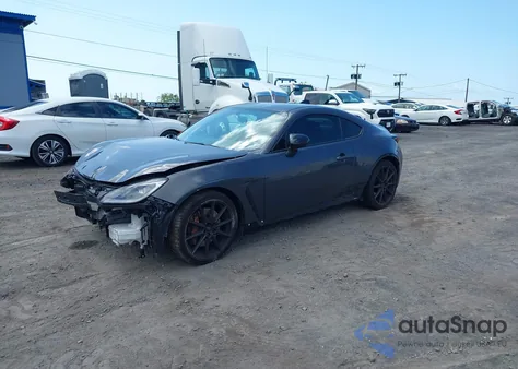 2024 Subaru Brz Ts z USA, uszkodzony, nr VIN JF1ZDBS12R9701229
